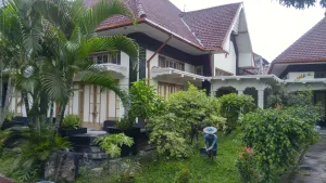 RUMAH SEMERU